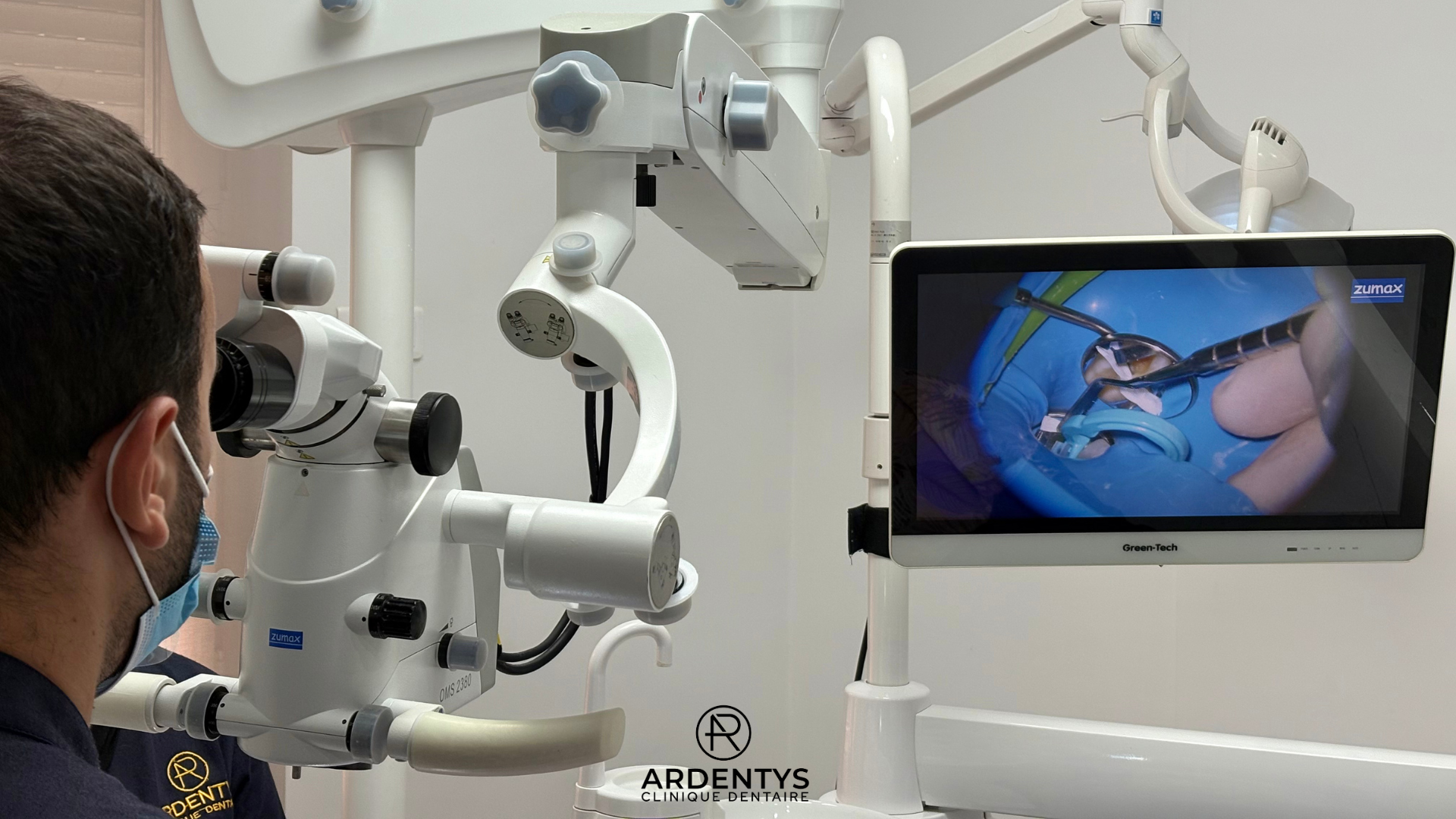 Un microscope au service de votre sourire